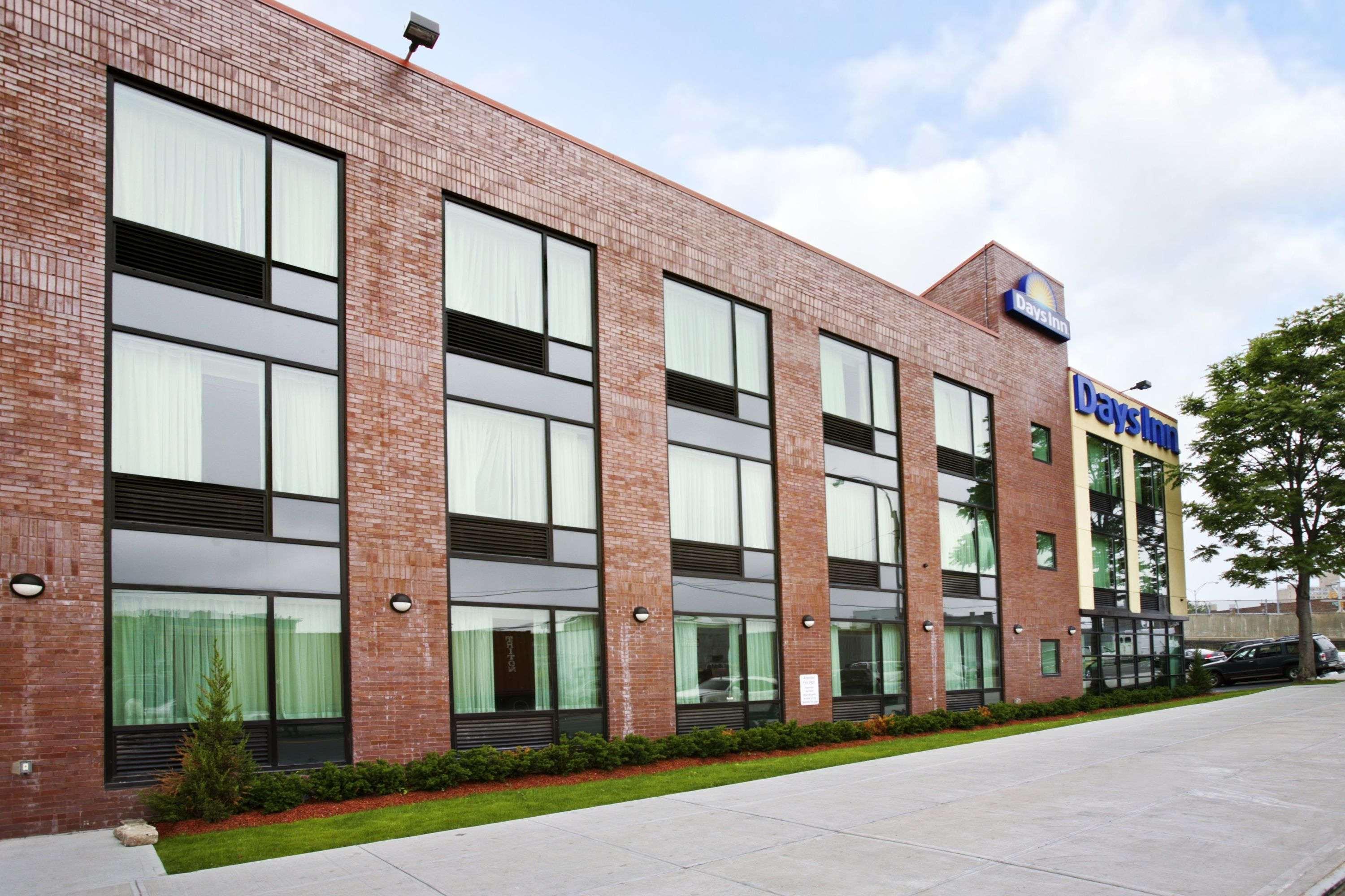 Days Inn Bronx New York Eksteriør bilde